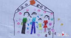 12岁的她 用五彩画笔装点心中的梦想