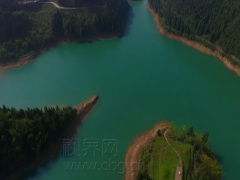 重庆有个地方堪称“小九寨” 宛如山间蓝宝石