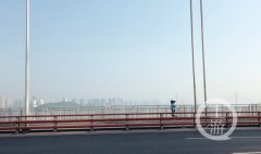 一路高唱晴歌  重庆明天最高温将达33℃