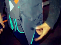 代驾遭遇野蛮顾客 不给足费用还被扯烂衣服