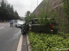 为省2分钟车程大胆逆行 损失2万元还伤痕累累