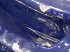 顾客弄坏铁锅拒承认：我就是轻轻一放