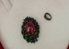 重庆女子同城邮寄的红宝石首饰  却被远送到了河南