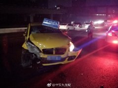 出租车驾驶员与家人吵架 酒后开斗气车