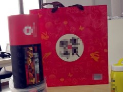 老板以业绩为由拒绝放中秋   只为员工准备小礼物来补偿