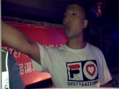 司机突然倒车压到小孩 却不愿将小孩送往医院